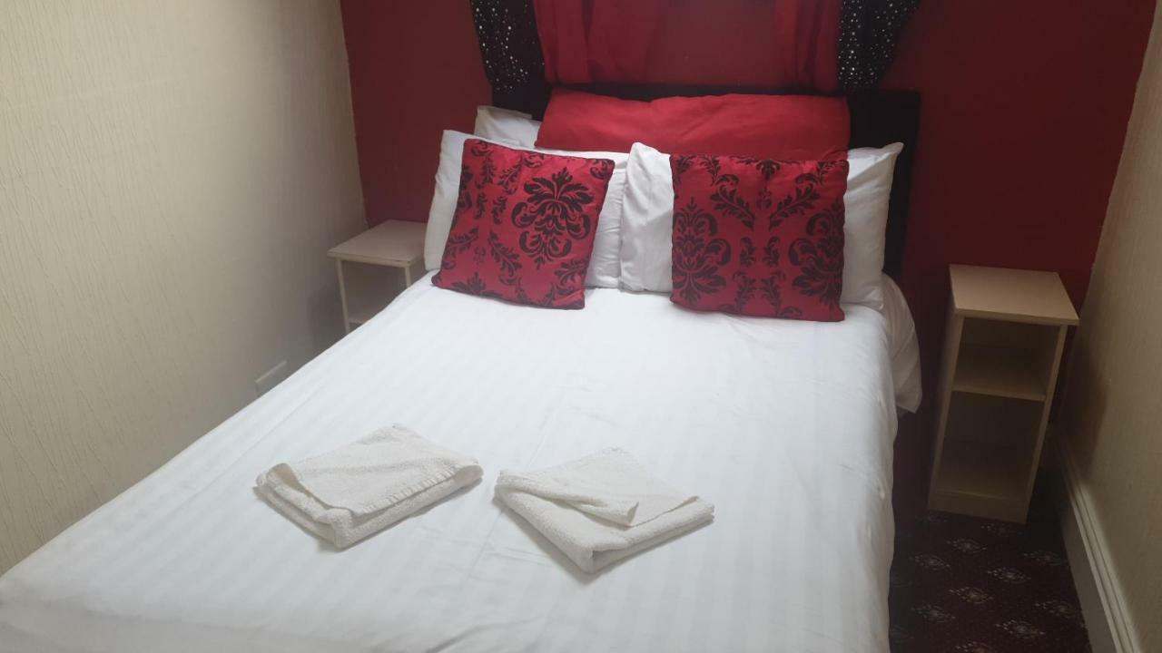 Coastal Roomz Blackpool Room photo