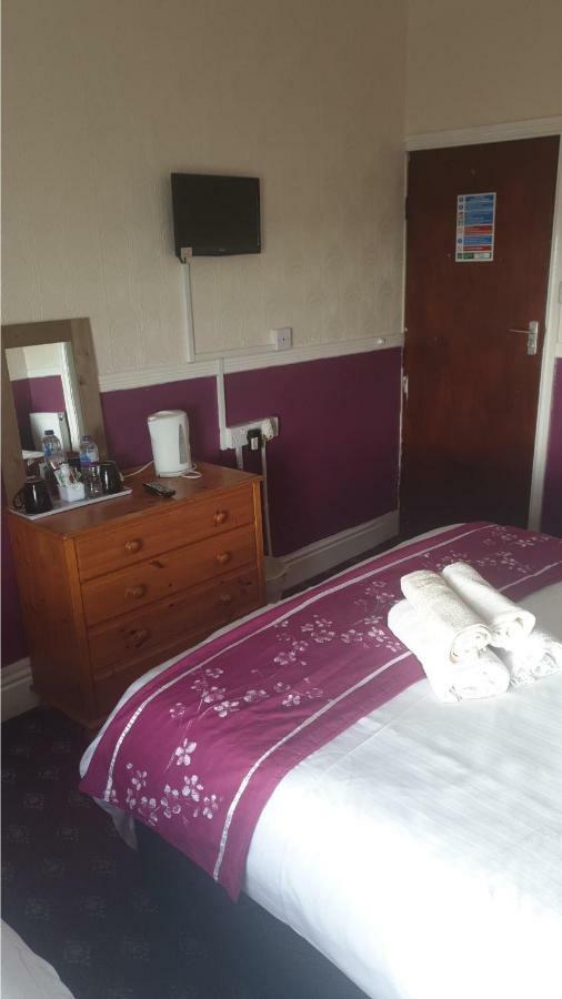 Coastal Roomz Blackpool Room photo
