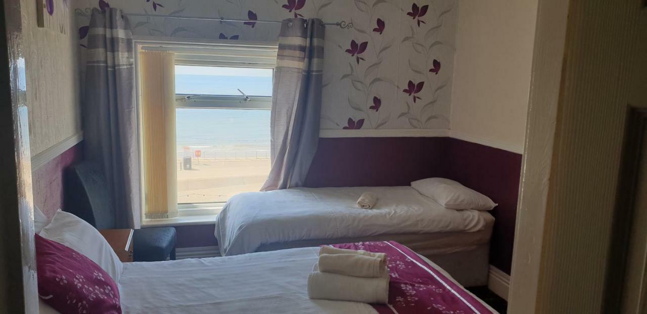 Coastal Roomz Blackpool Room photo