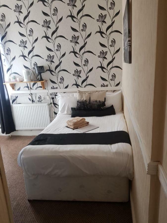 Coastal Roomz Blackpool Room photo